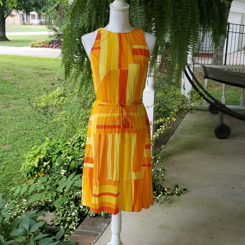 Gorgeous vintage geometric wrap dress